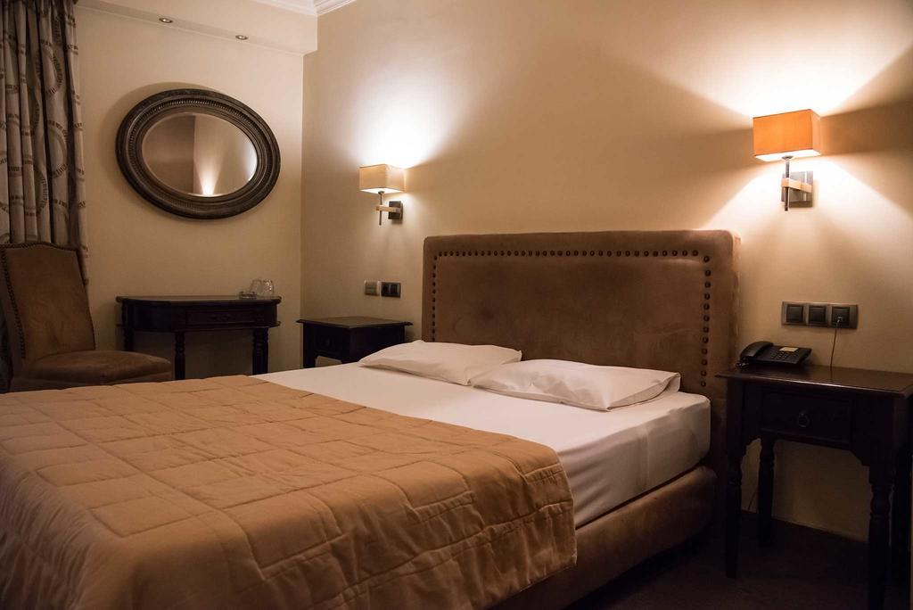 Hotel Maroussi Atenas Quarto foto