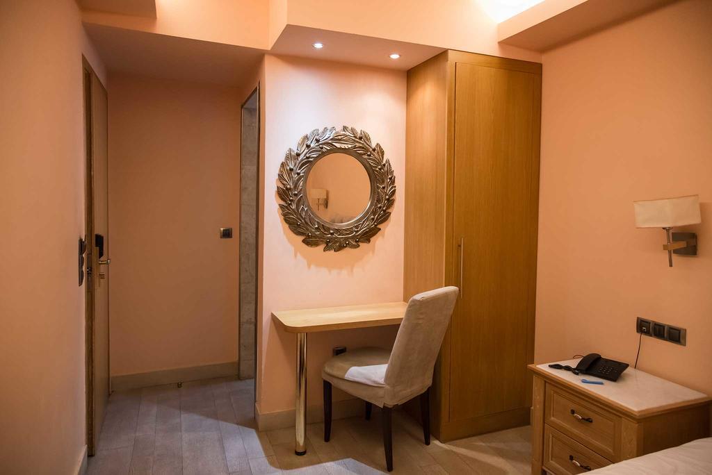 Hotel Maroussi Atenas Exterior foto