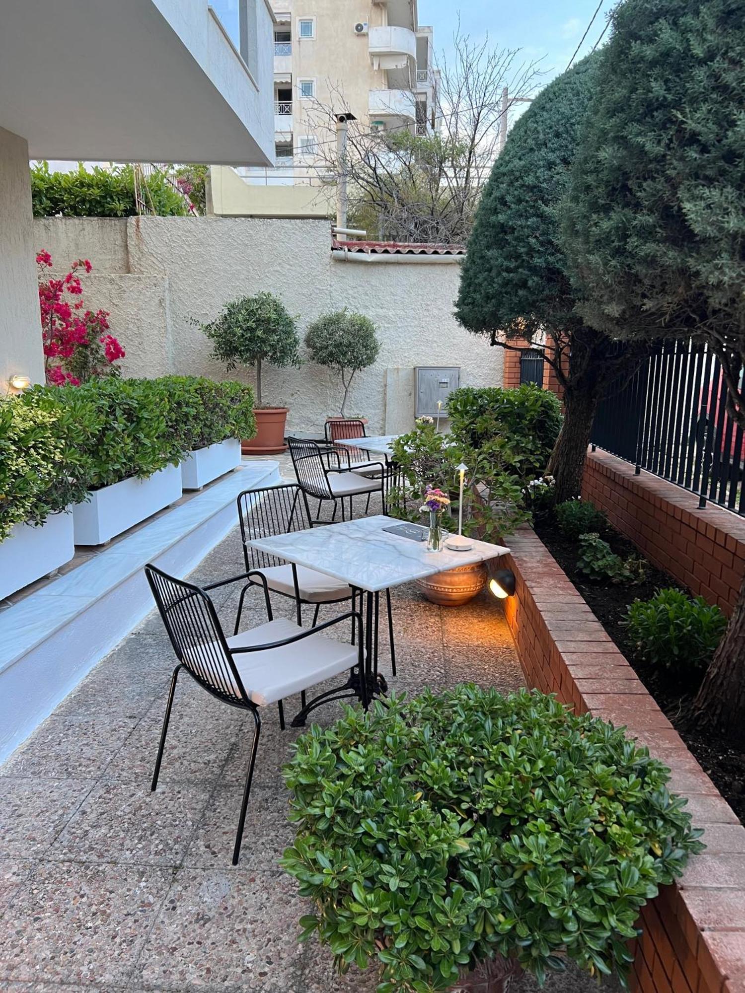 Hotel Maroussi Atenas Exterior foto